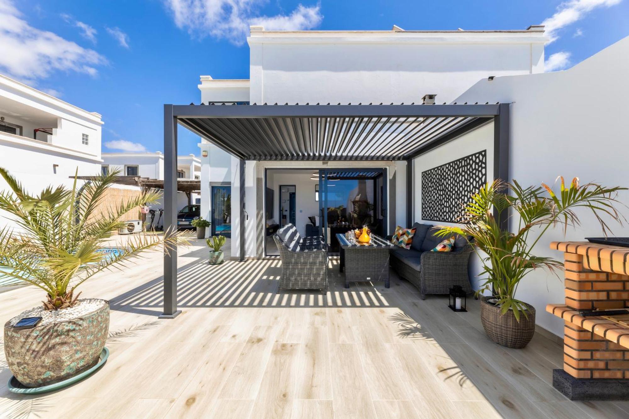 Villa Playa Blanca - Heated Pool, Aircon エクステリア 写真