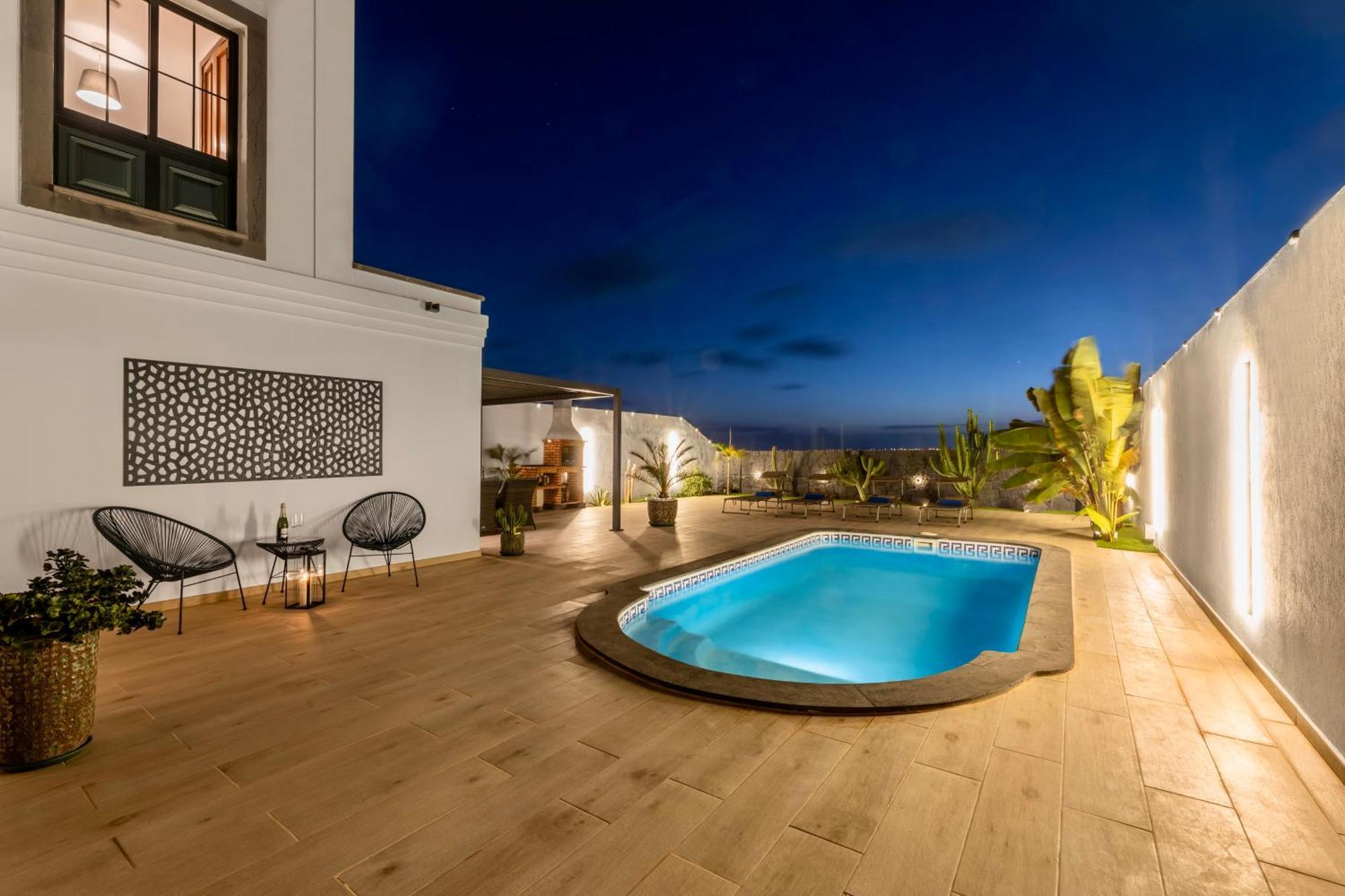 Villa Playa Blanca - Heated Pool, Aircon エクステリア 写真
