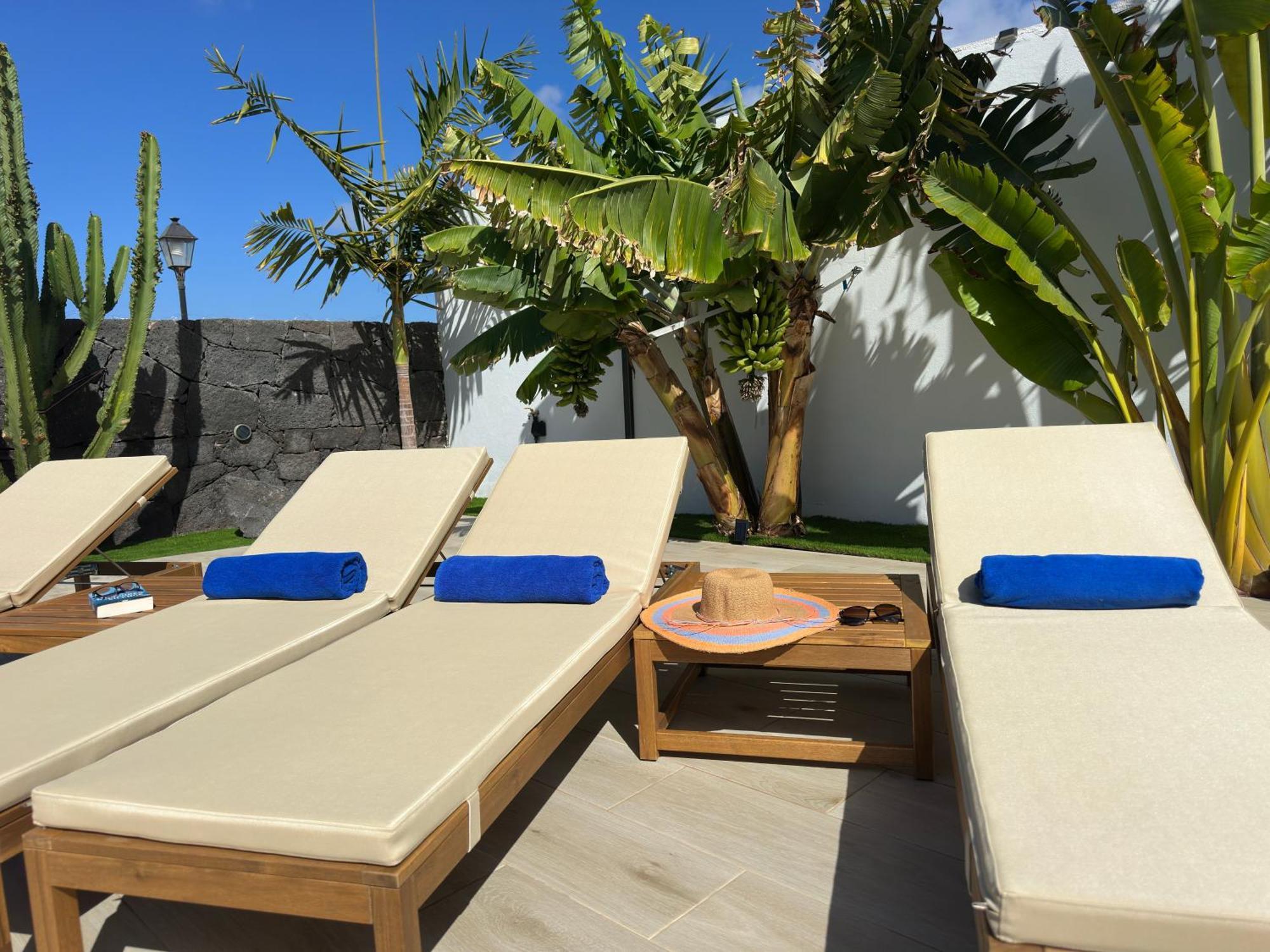 Villa Playa Blanca - Heated Pool, Aircon エクステリア 写真